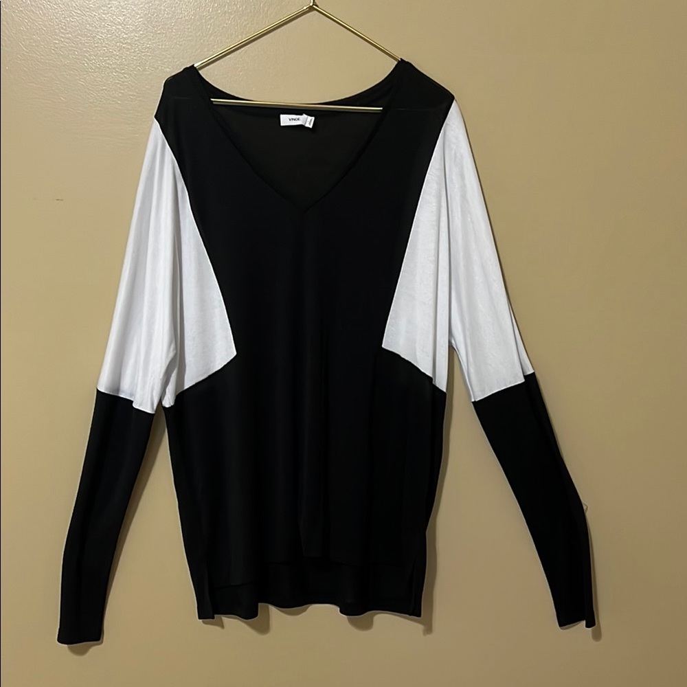 Vince Black and White V-Neck Women's Top
